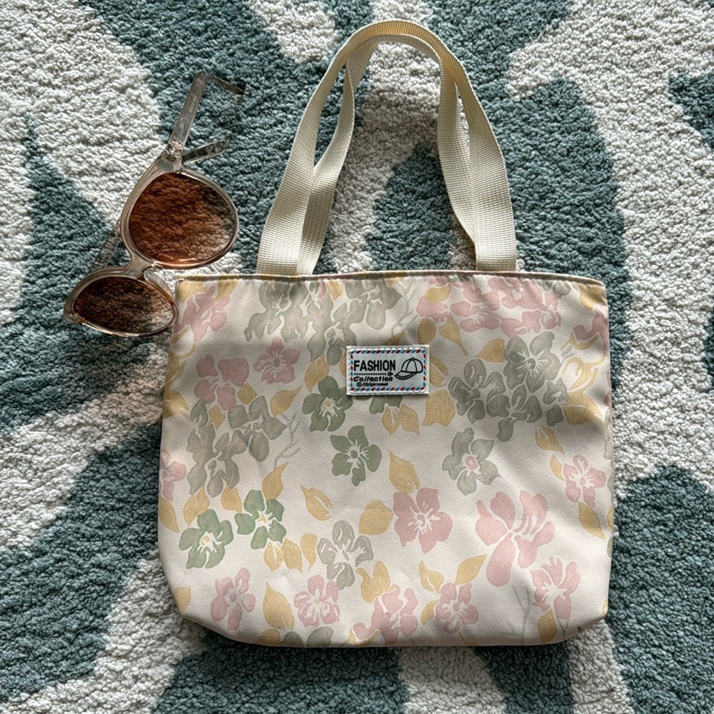 VINTAGE FASHION COLLECTION TOTE